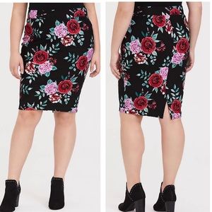Torrid Floral Stretch Ponte Pencil Skirt size 0